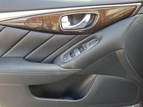 Used 2019 INFINITI Q50 Luxe w/ Essential Package (3.0T Luxe) image 12