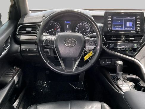 Used 2023 Toyota Camry SE FWD image 6