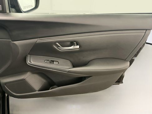 Used 2024 Nissan Sentra SV w/ All-Weather Package FWD image 32