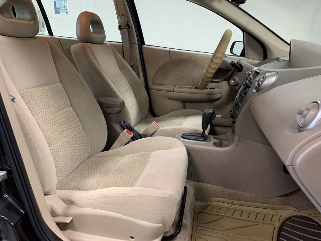 Used 2006 Saturn ION Level 3 w/ Enhanced Performance Pkg FWD image 8