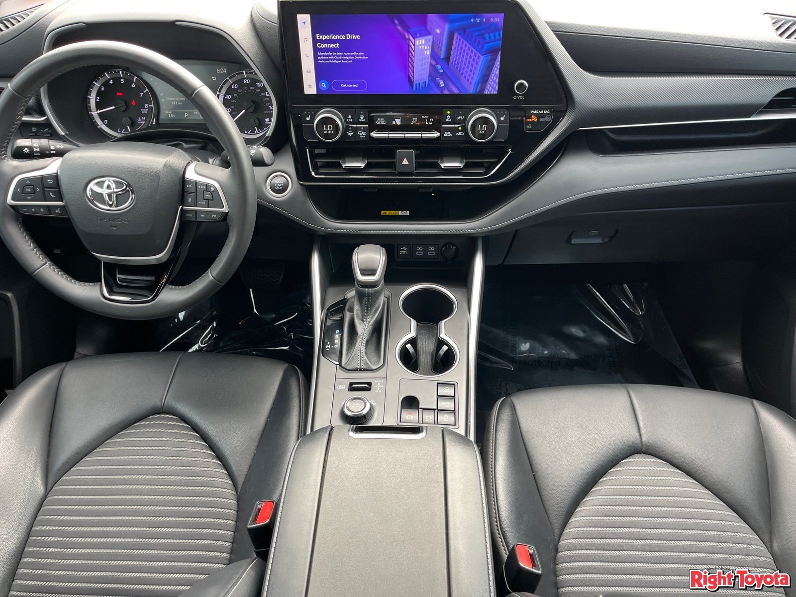 Used 2024 Toyota Highlander XSE AWD/4WD image 17
