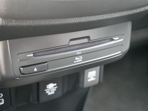 Used 2024 Honda Odyssey Touring image 24