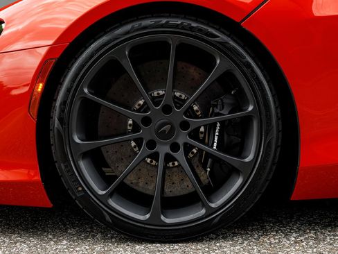New 2026 McLaren Artura RWD image 26