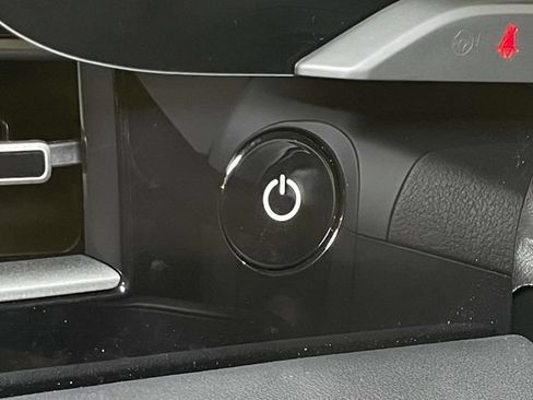 Certified 2025 Porsche Taycan AWD/4WD image 43