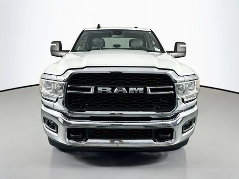 Used 2023 RAM 2500 Tradesman w/ Chrome Appearance Group AWD/4WD image 2