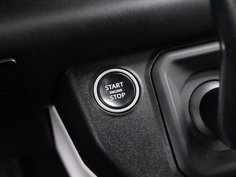 Used 2020 Land Rover Defender 110 HSE AWD/4WD image 33