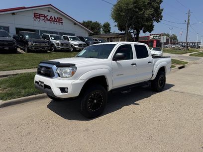 Used 2014 Toyota Tacoma 4x4 Double Cab w/ SR5 Package