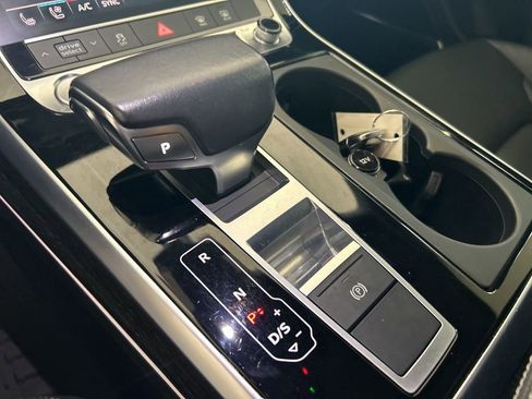 Used 2019 Audi Q8 Premium Plus image 8