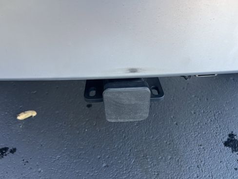 Used 2023 Land Rover Defender 110 75th Limited Edition image 34