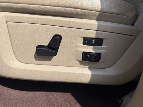 Used 2016 RAM 2500 Laramie AWD/4WD image 25