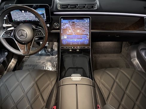 New 2026 Mercedes-Benz Maybach S 580 4MATIC image 12