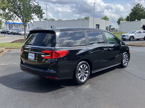 Certified 2024 Honda Odyssey EX-L image 11