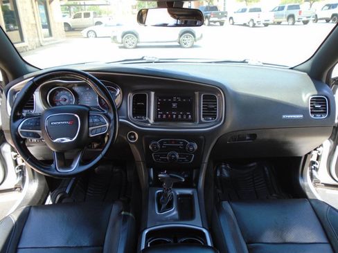 Used 2021 Dodge Charger SXT w/ Leather Interior Group RWD image 13