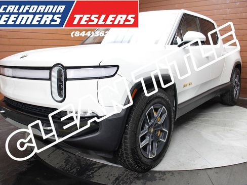 Used 2023 Rivian R1T Adventure image 1