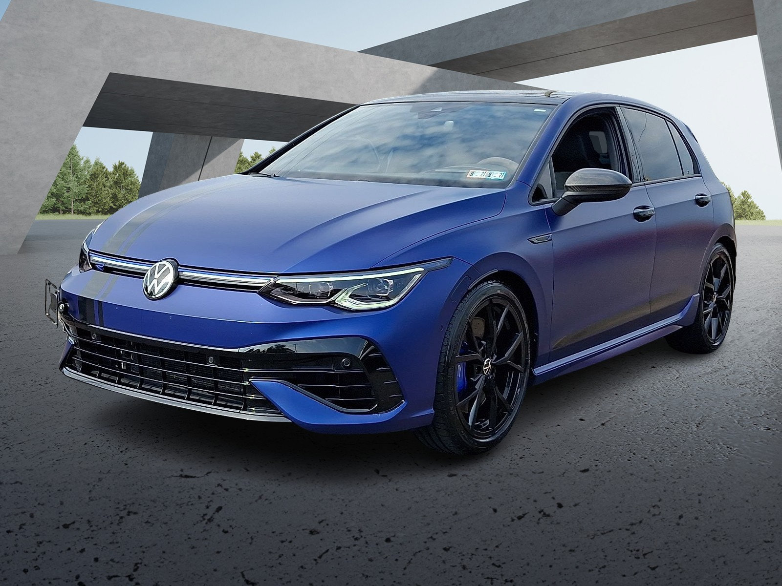 Used 2023 Volkswagen Golf R AWD/4WD image 3