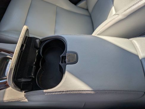 Used 2004 Jaguar XJ8 image 29