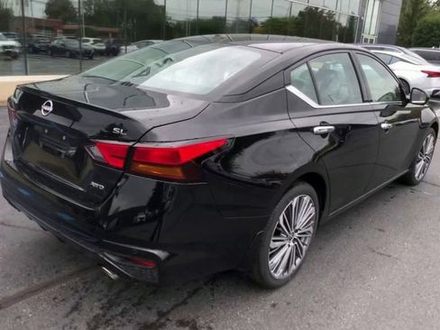 New 2025 Nissan Altima 2.5 SL image 10