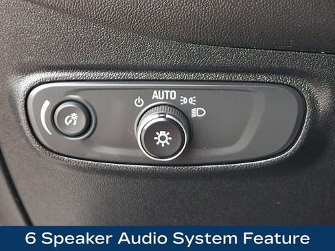Used 2019 Chevrolet Equinox LT AWD/4WD image 9