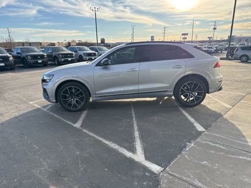 Used 2022 Audi SQ8 Prestige image 3