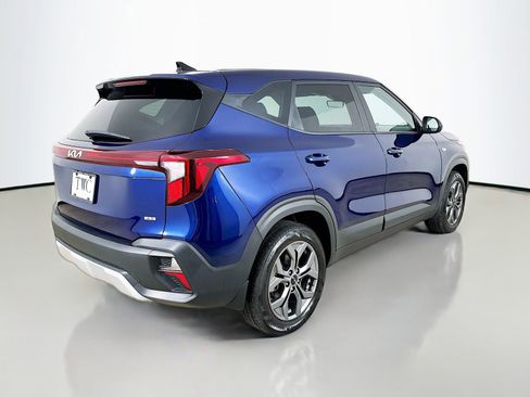Used 2025 Kia Seltos LX AWD/4WD image 5