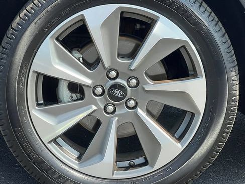 Used 2023 Ford Escape Platinum w/ Premium Technology Package AWD/4WD image 7