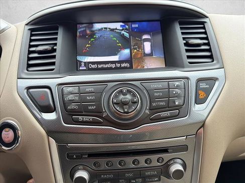 Used 2018 Nissan Pathfinder SL w/ SL Premium Package image 20