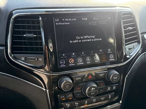 Used 2021 Jeep Grand Cherokee Trailhawk w/ Trailhawk Luxury Group AWD/4WD image 24