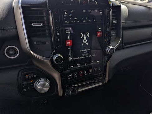 Used 2019 RAM 2500 Laramie AWD/4WD image 11