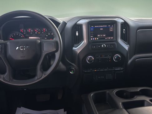 Used 2022 Chevrolet Silverado 1500 Custom Trail Boss AWD/4WD image 9