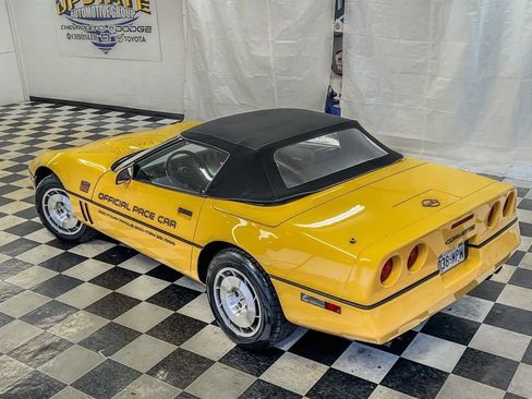 Used 1986 Chevrolet Corvette Convertible image 18