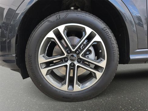 New 2025 Audi Q5 Premium image 33
