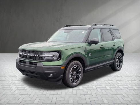 New 2025 Ford Bronco Sport Outer Banks w/ Outer Banks Tech Package+ image 2