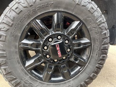 Used 2024 GMC Sierra 2500 AT4 w/ AT4 Premium Plus Package image 25