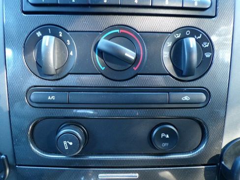 Used 2004 Ford F150 FX4 image 21