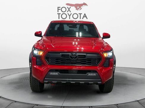 Used 2025 Toyota Tacoma TRD Off-Road AWD/4WD image 9