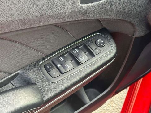 Used 2022 Dodge Charger SXT image 17