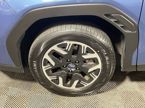 Used 2025 Subaru Forester Premium AWD/4WD image 26