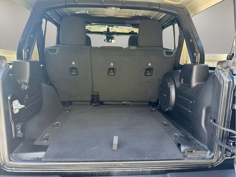 Used 2021 Jeep Wrangler Unlimited Sport AWD/4WD image 33