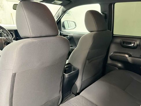 Certified 2019 Toyota Tacoma TRD Sport w/ Technology Package AWD/4WD image 25