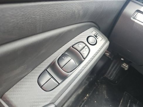 Used 2025 Nissan Altima 2.5 SV FWD image 32