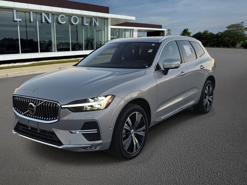 Used 2023 Volvo XC60 B5 Plus w/ Climate Package image 1