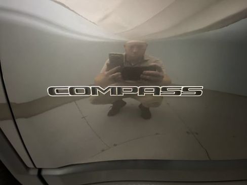 Used 2022 Jeep Compass Latitude AWD/4WD image 25