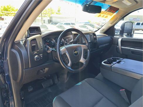 Used 2012 Chevrolet Silverado 2500 LT w/ Interior Plus Package AWD/4WD image 5