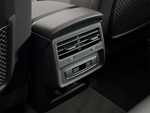 New 2026 Audi Q7 2.0T Premium image 24