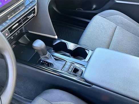 Used 2025 Toyota Camry LE image 19