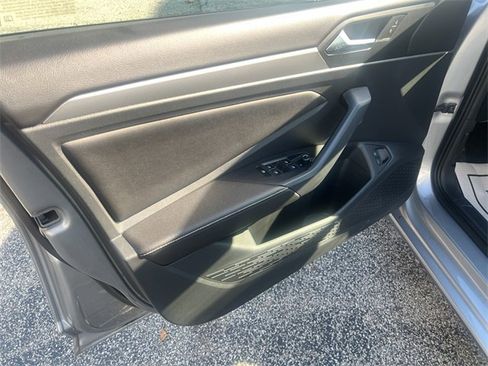 Used 2024 Volkswagen Jetta S image 7