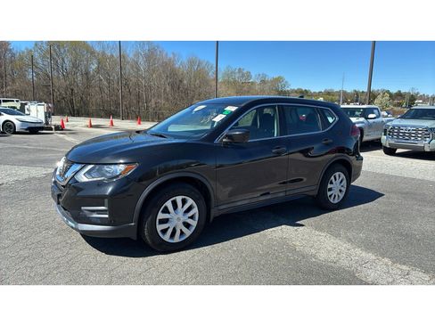 Used 2020 Nissan Rogue S image 3