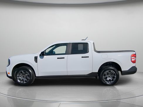 New 2026 Ford Maverick XLT w/ XLT Luxury Package FWD image 17