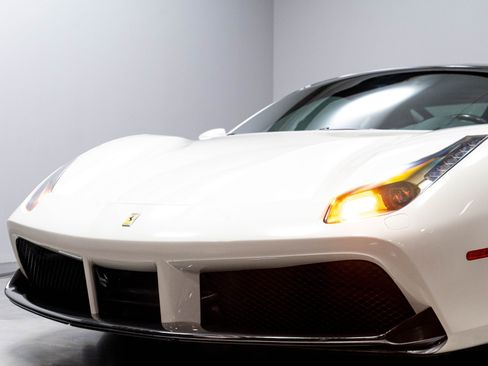 Used 2016 Ferrari 488 GTB RWD image 80