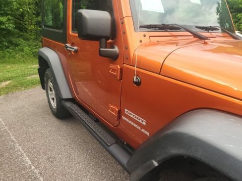 Used 2011 Jeep Wrangler Sport AWD/4WD image 3